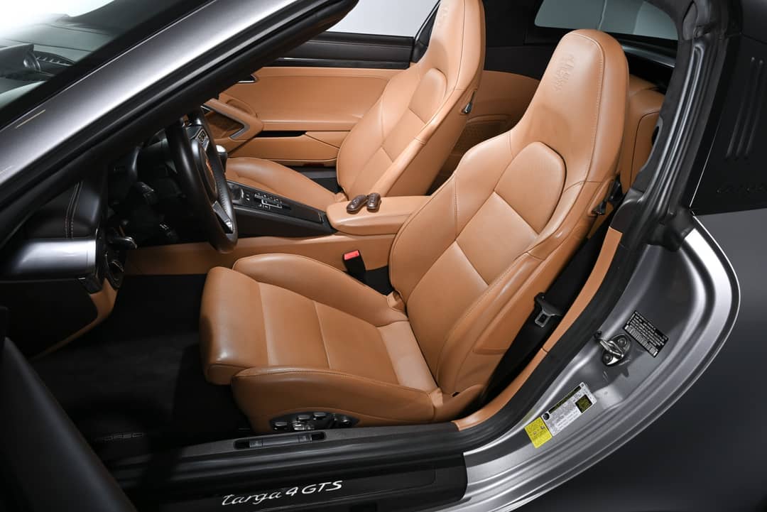 2019 Porsche 911 Targa 4 GTS — photo 6