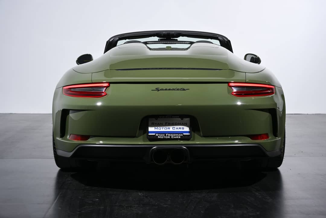 2019 Porsche 911 Speedster — photo 11