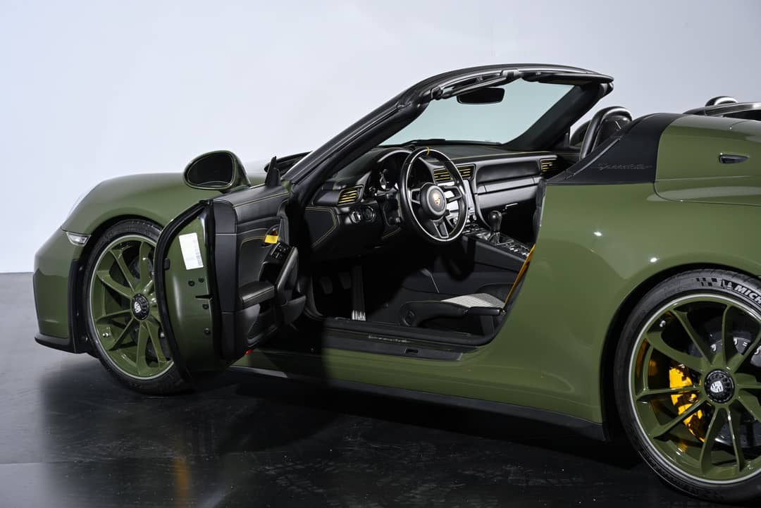 2019 Porsche 911 Speedster — photo 13