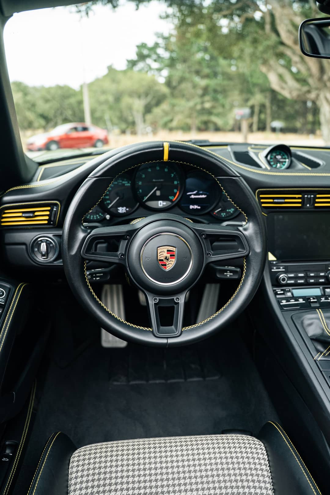 2019 Porsche 911 Speedster — photo 33