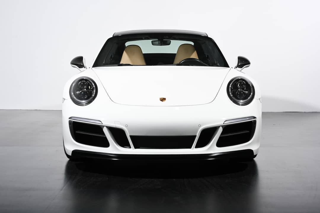 2019 Porsche 911 Carrera 4 GTS — photo 10