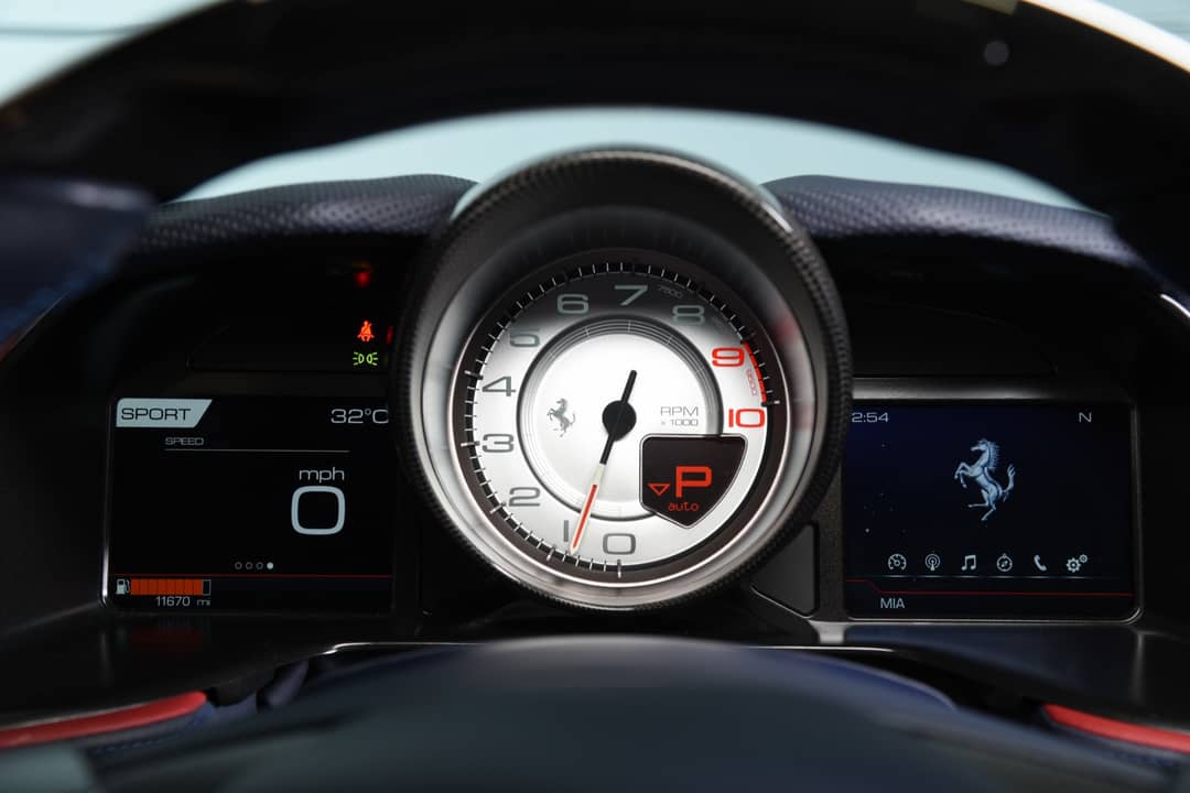 2020 Ferrari 812 Superfast — photo 6