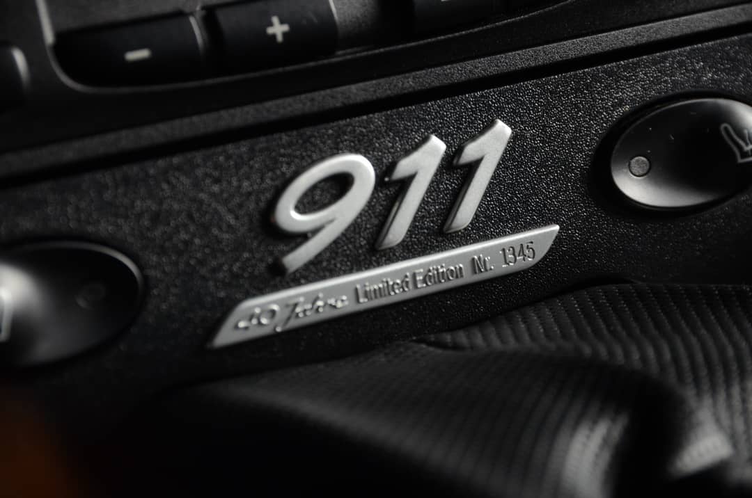 2004 Porsche 911 Carrera 40th Anniversary Edition — photo 13