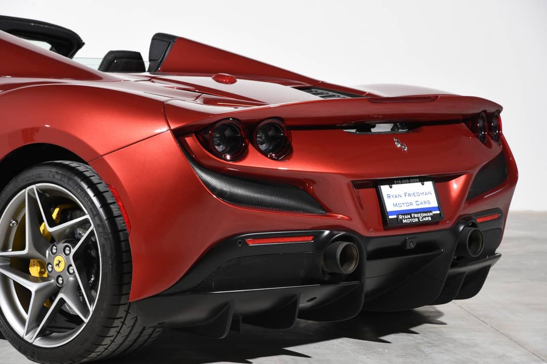 2022 Ferrari F8 Spider — photo 23