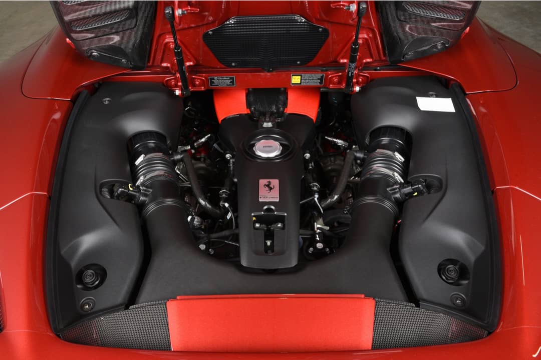 2022 Ferrari F8 Spider — photo 28