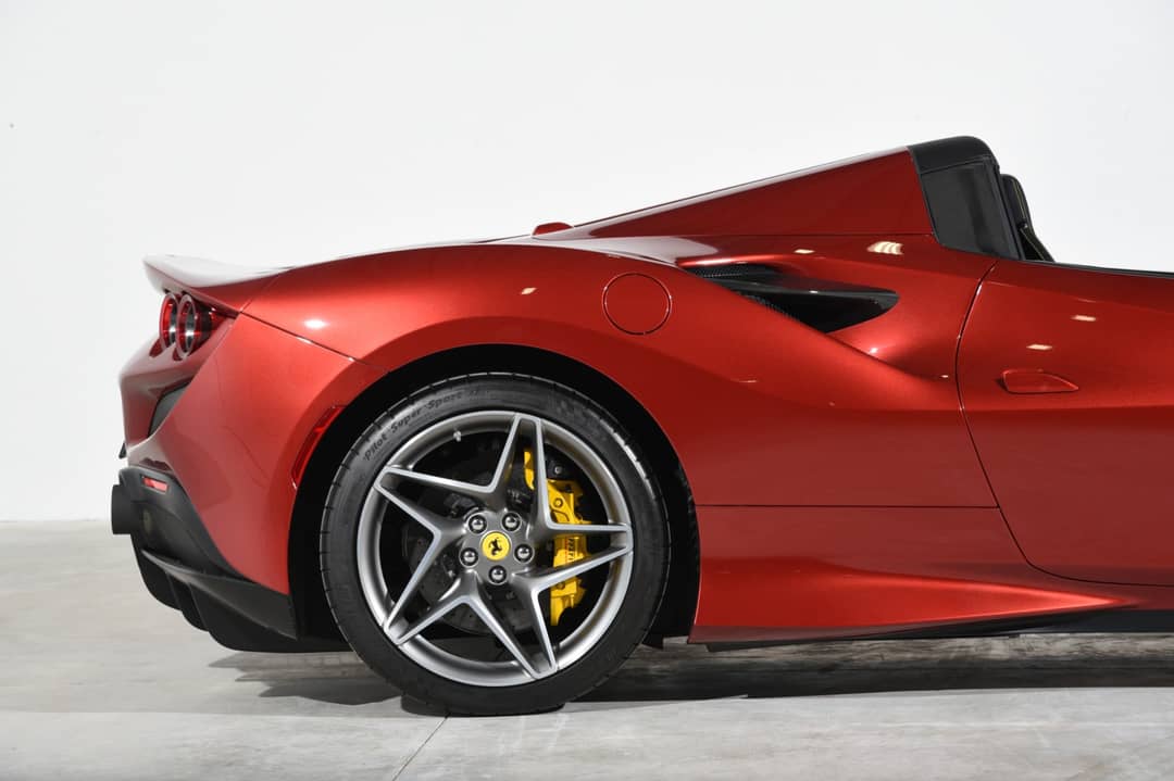 2022 Ferrari F8 Spider — photo 34