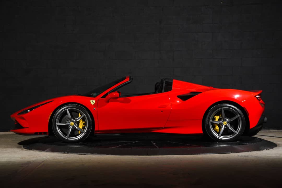2022 Ferrari F8 Spider — photo 11