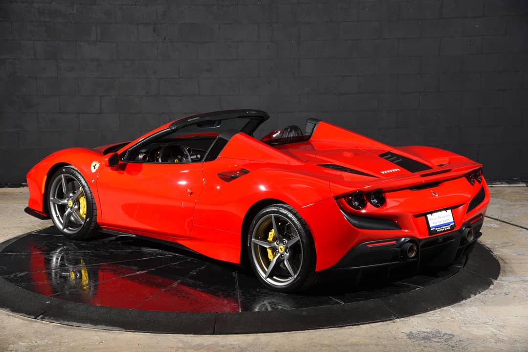 2022 Ferrari F8 Spider — photo 12