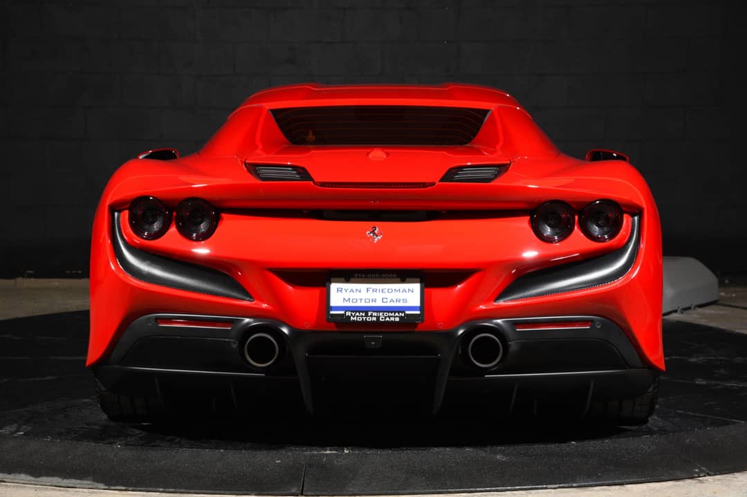 2022 Ferrari F8 Spider — photo 15
