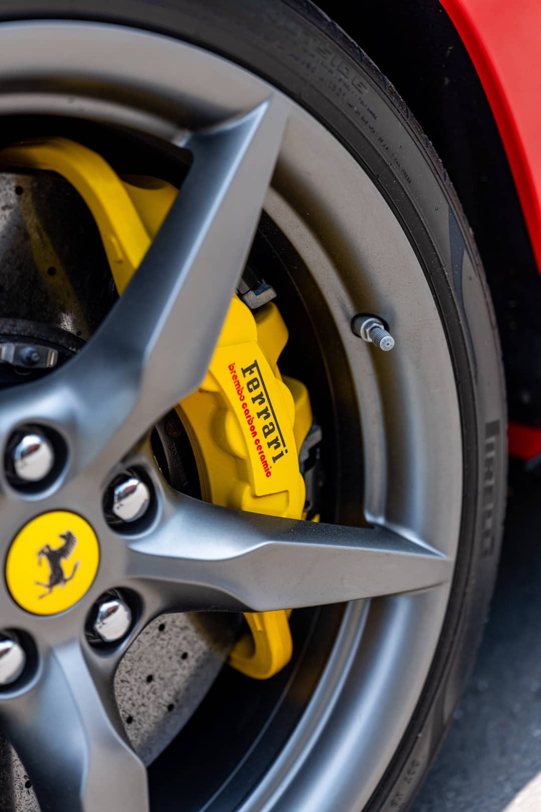 2022 Ferrari F8 Spider — photo 46