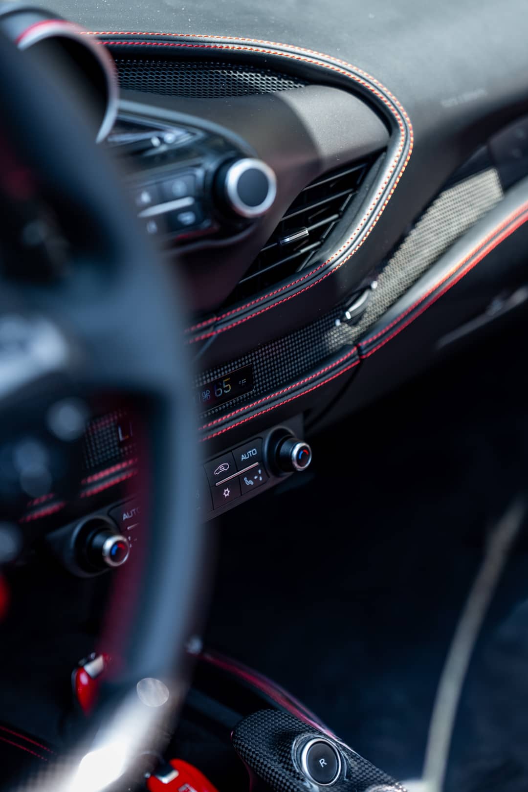 2022 Ferrari F8 Spider — photo 63