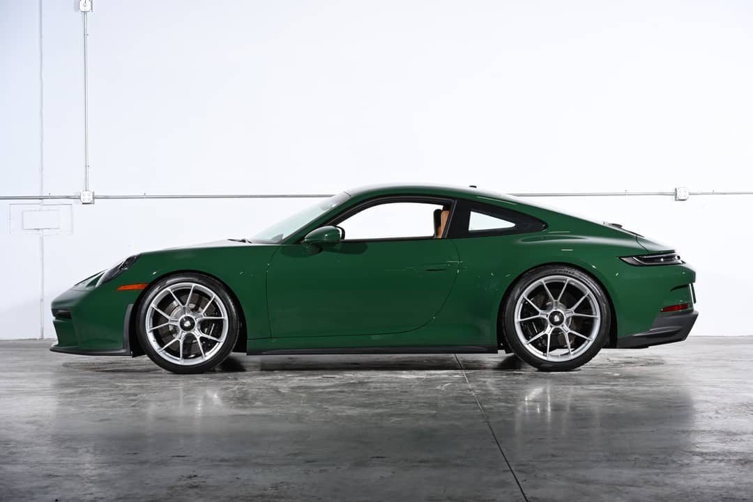 2022 Porsche 911 GT3 Touring — photo 18