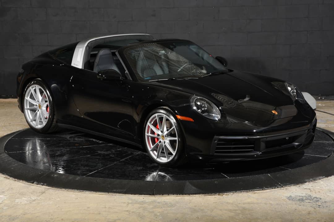 2022 Porsche 911 Targa 4S — photo 3