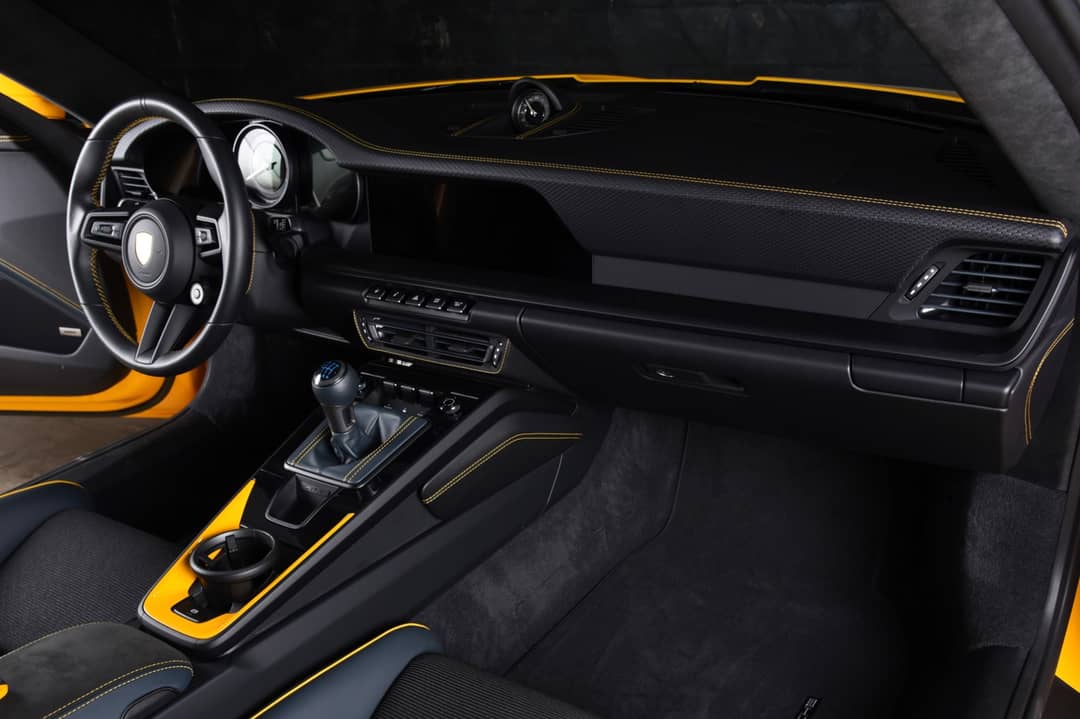 2022 Porsche 911 GT3 Touring — photo 17