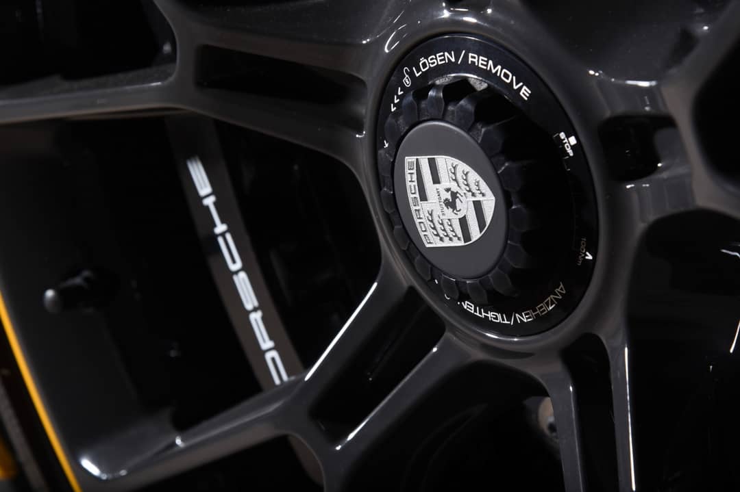 2022 Porsche 911 GT3 Touring — photo 9