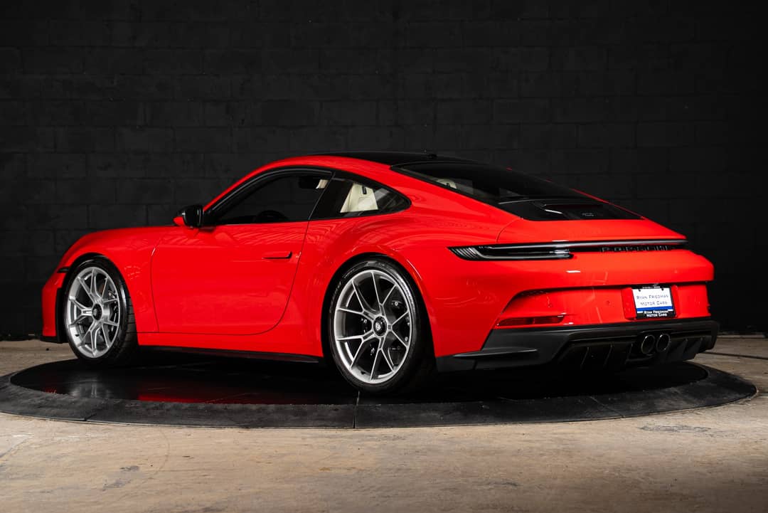 2022 Porsche 911 GT3 Touring — photo 3