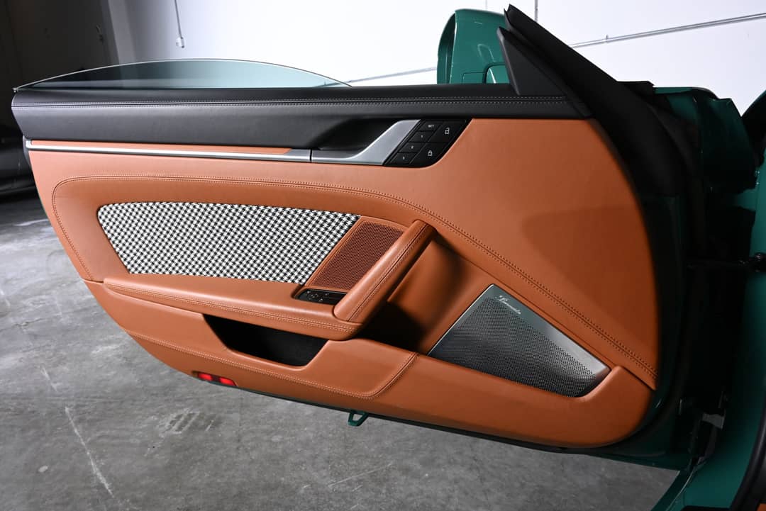 2023 Porsche 911 Turbo S — photo 17