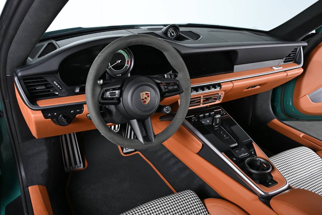 2023 Porsche 911 Turbo S — photo 4