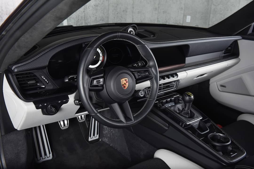 2022 Porsche 911 GT3 — photo 23