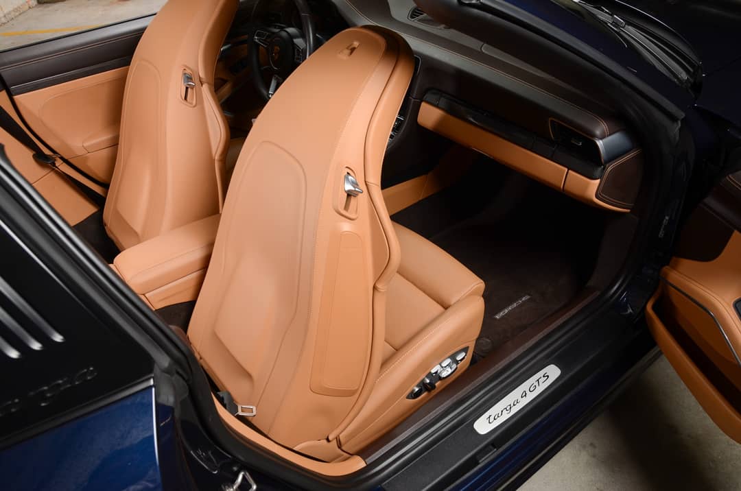2018 Porsche 911 Targa 4 GTS — photo 16