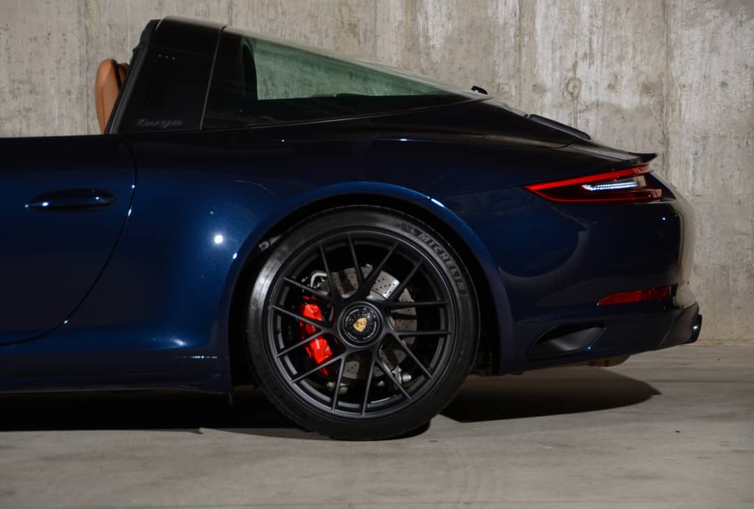 2018 Porsche 911 Targa 4 GTS — photo 30