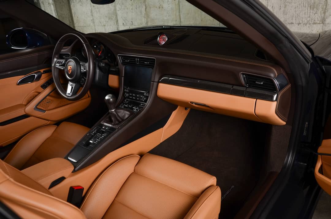 2018 Porsche 911 Targa 4 GTS — photo 45