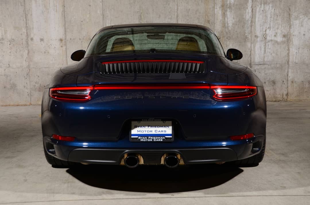 2018 Porsche 911 Targa 4 GTS — photo 51