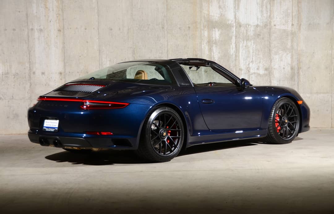 2018 Porsche 911 Targa 4 GTS — photo 57