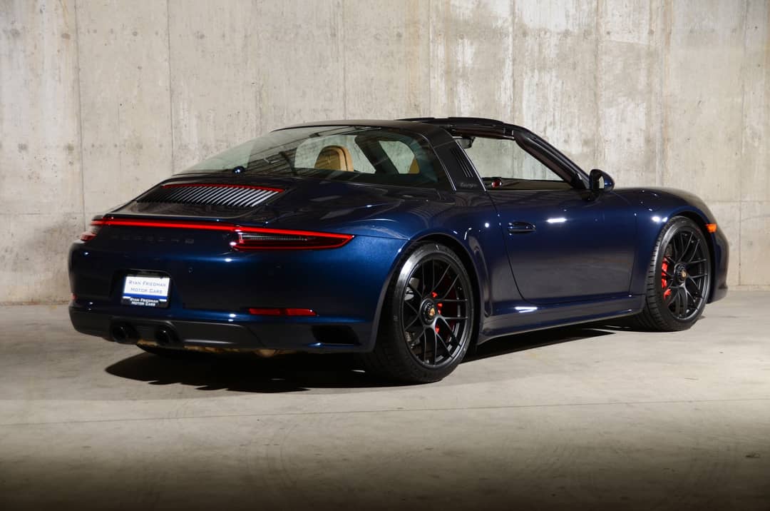 2018 Porsche 911 Targa 4 GTS — photo 58