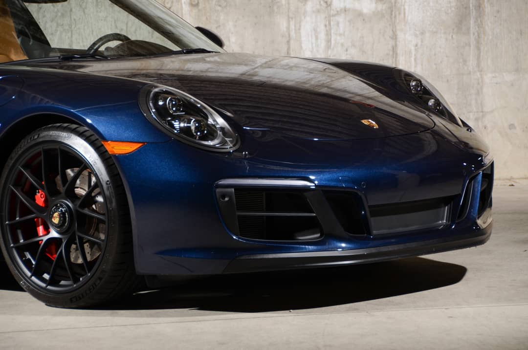 2018 Porsche 911 Targa 4 GTS — photo 8