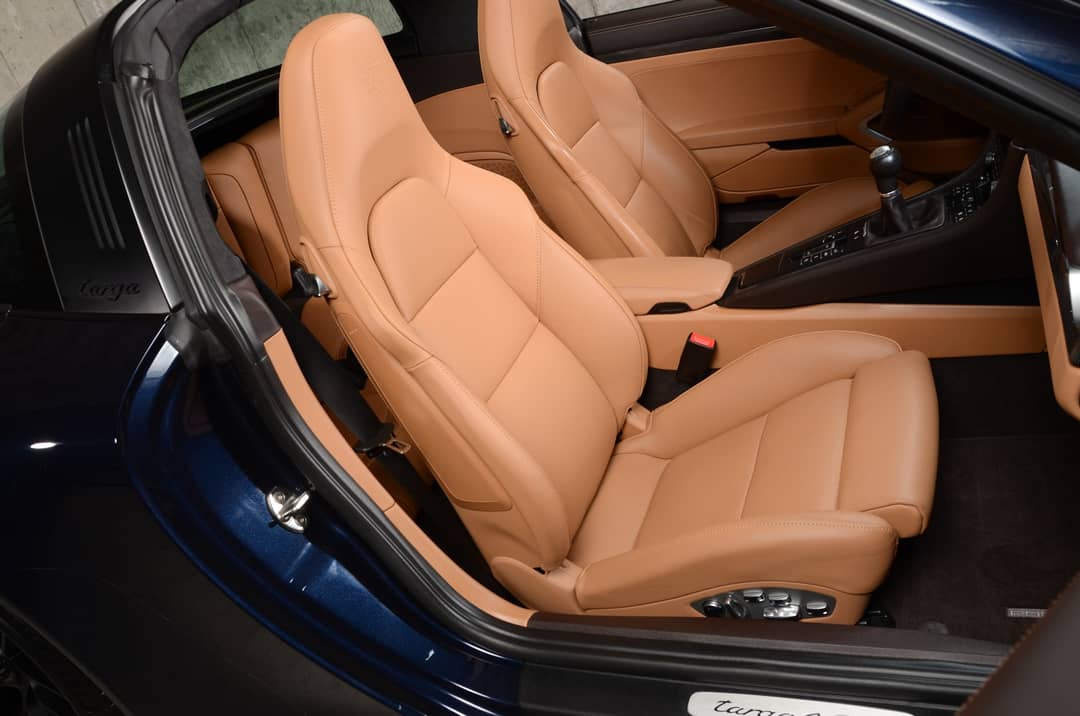 2018 Porsche 911 Targa 4 GTS — photo 10