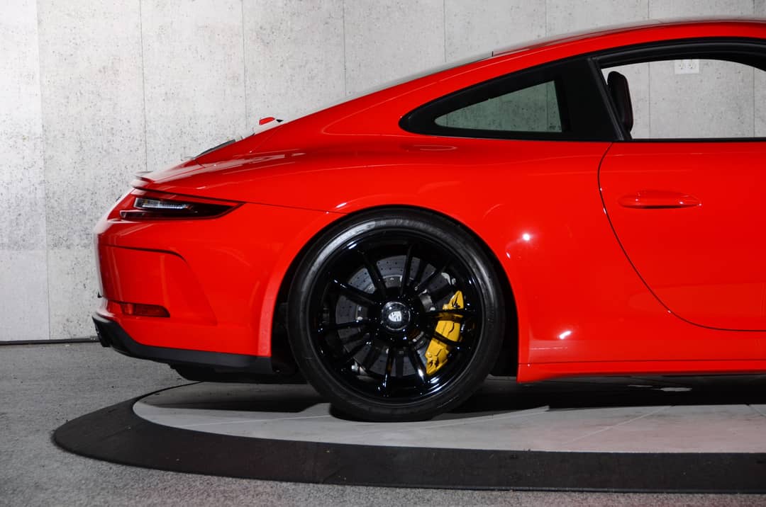 2018 Porsche 911 GT3 Touring — photo 2
