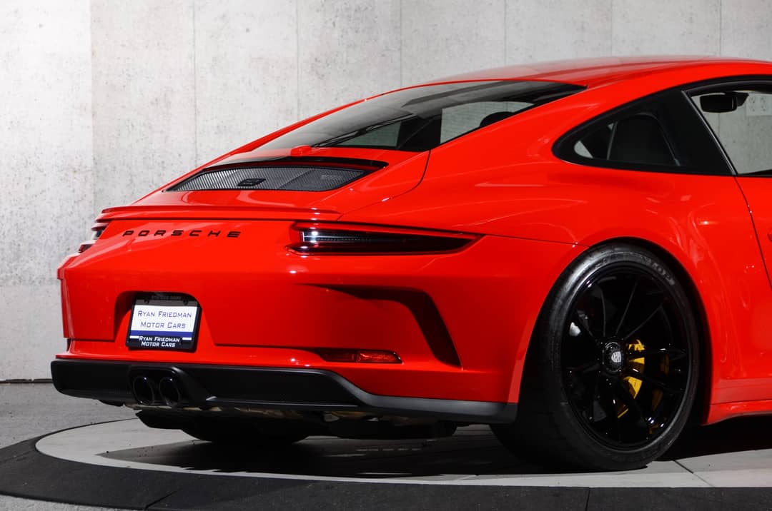 2018 Porsche 911 GT3 Touring — photo 32