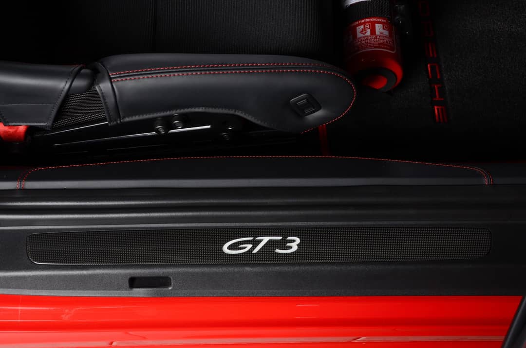 2018 Porsche 911 GT3 Touring — photo 37