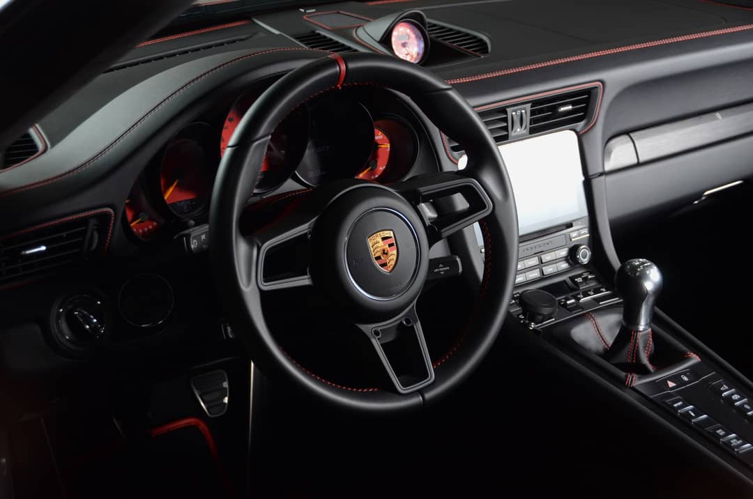 2018 Porsche 911 GT3 Touring — photo 47