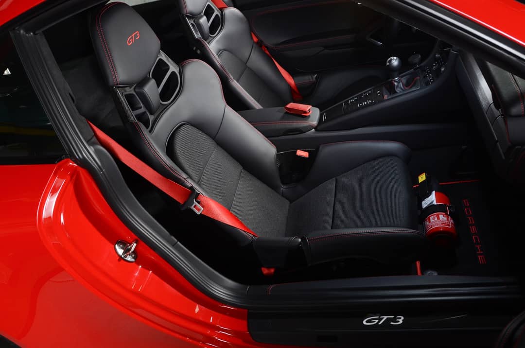 2018 Porsche 911 GT3 Touring — photo 60