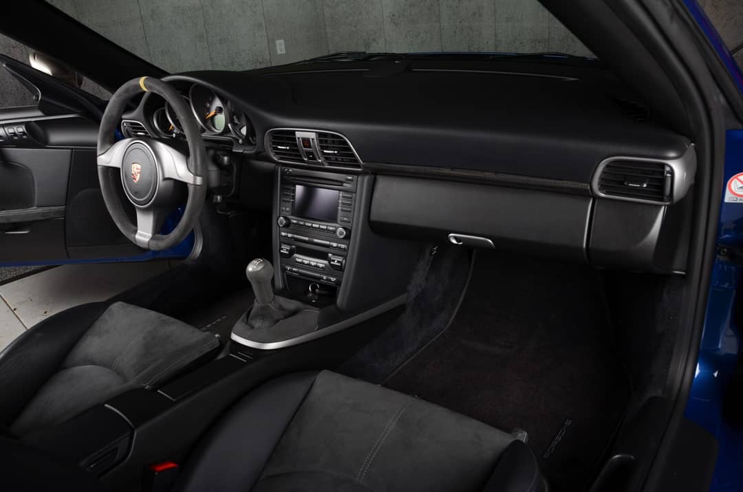 2011 Porsche 911 GT3 RS — photo 35