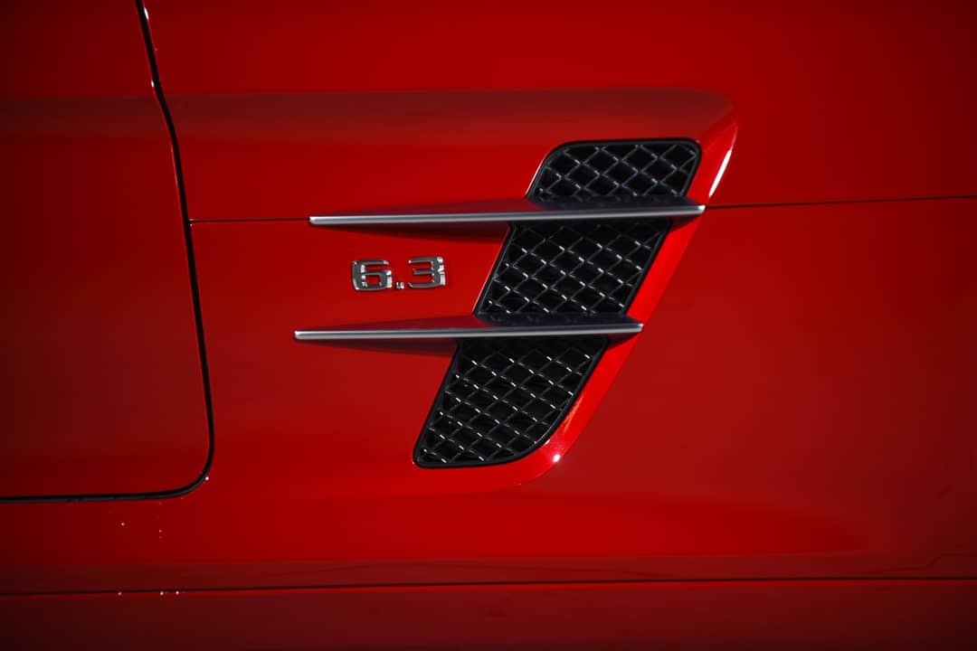 2011 Mercedes-Benz SLS AMG — photo 16