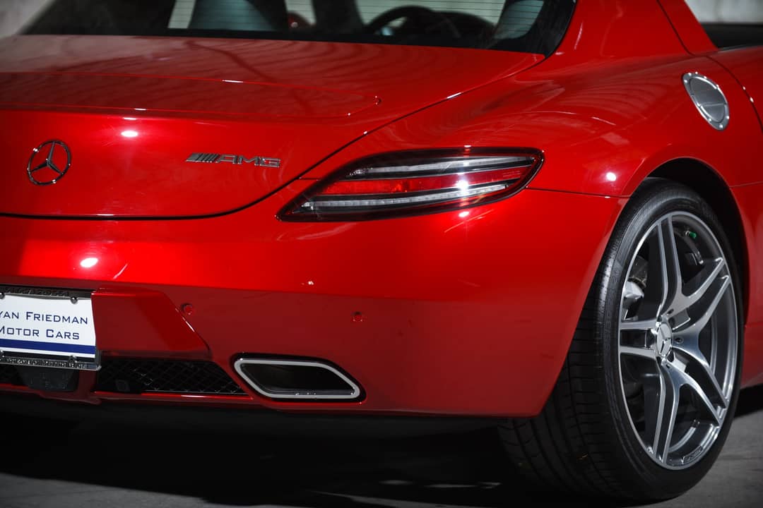 2011 Mercedes-Benz SLS AMG — photo 19