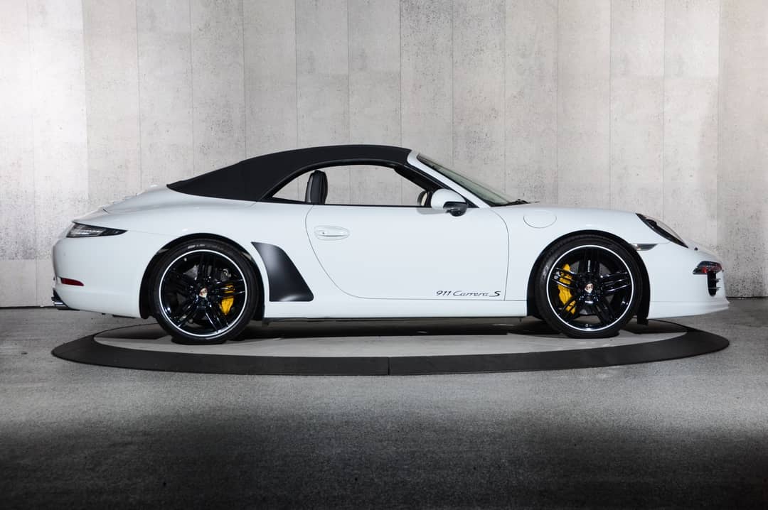 2013 Porsche 911 Carrera S — photo 2