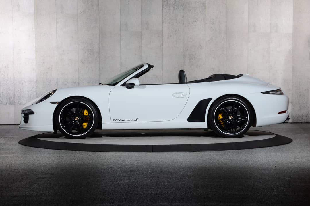 2013 Porsche 911 Carrera S — photo 21