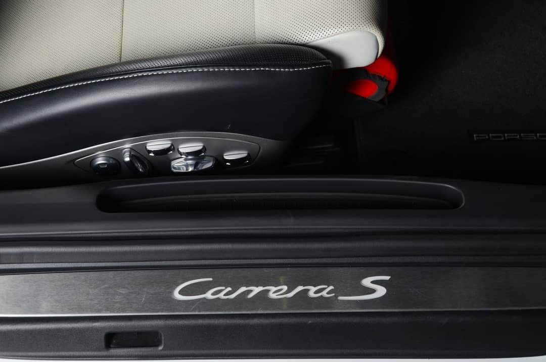 2013 Porsche 911 Carrera S — photo 36