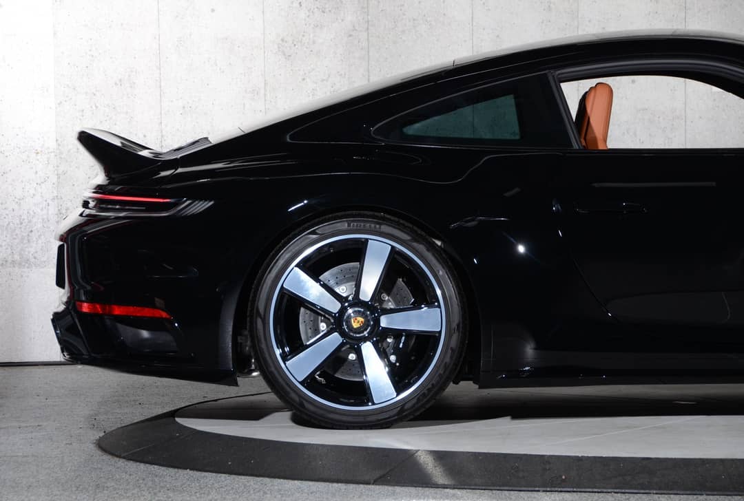 2023 Porsche 911 Sport Classic — photo 2