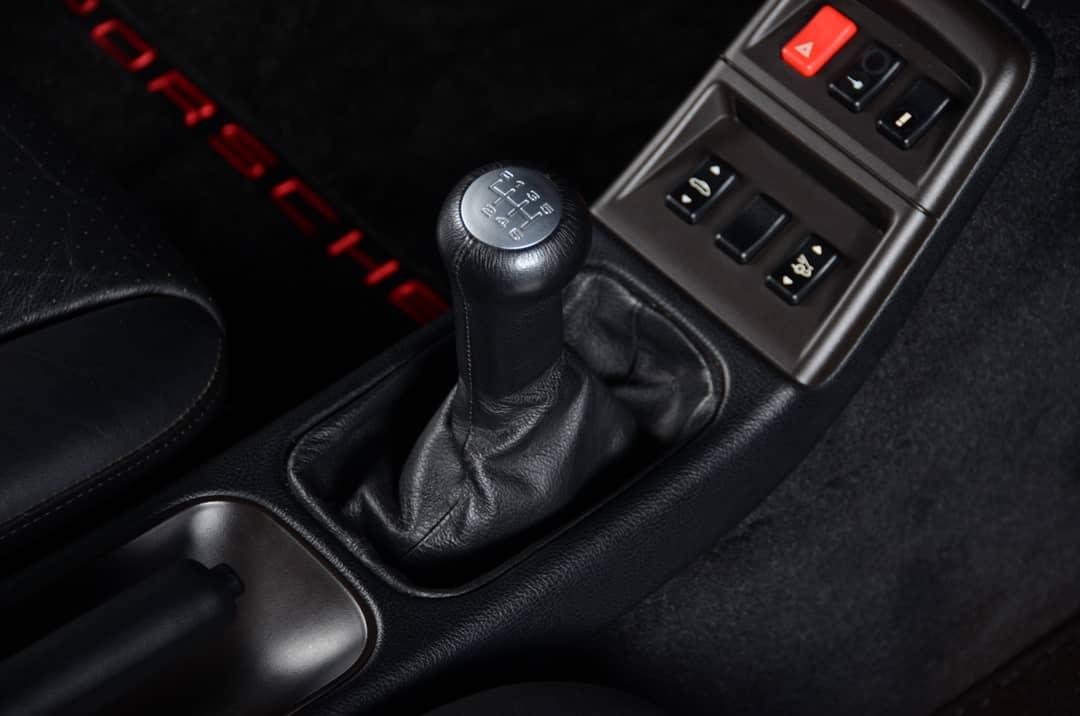 1998 Porsche 911 Carrera — photo 37