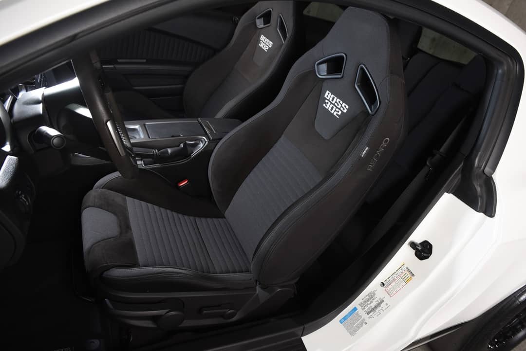 2012 Ford Mustang Boss 302 — photo 26