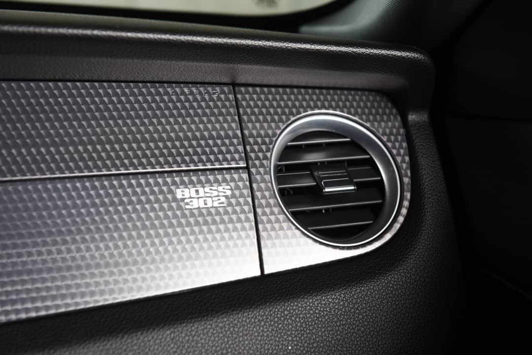 2012 Ford Mustang Boss 302 — photo 31