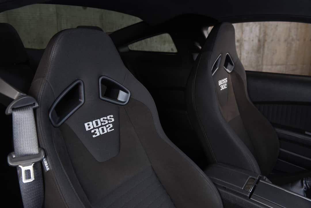 2012 Ford Mustang Boss 302 — photo 35