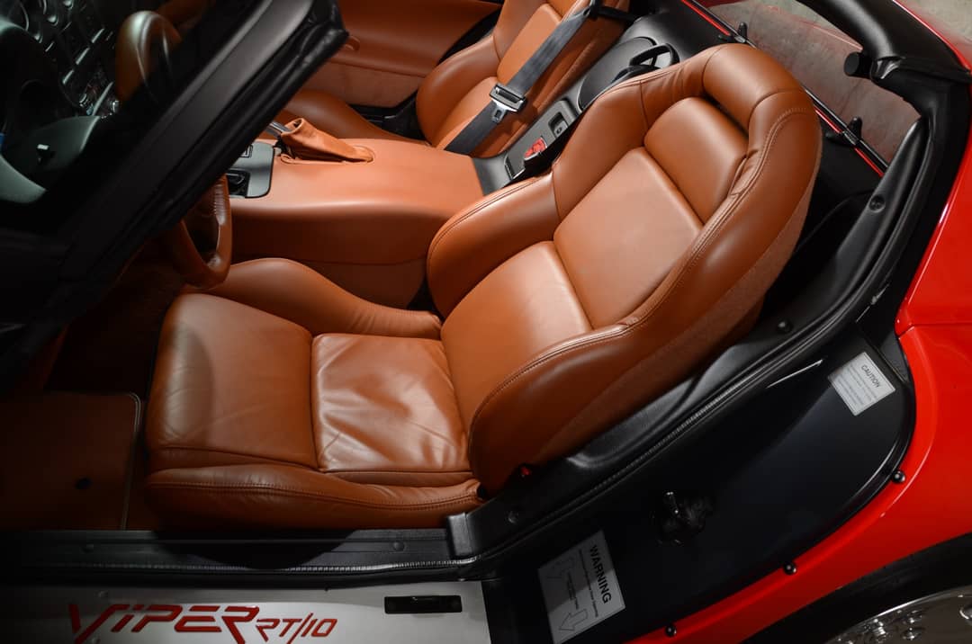 2001 Dodge Viper RT/10 — photo 21