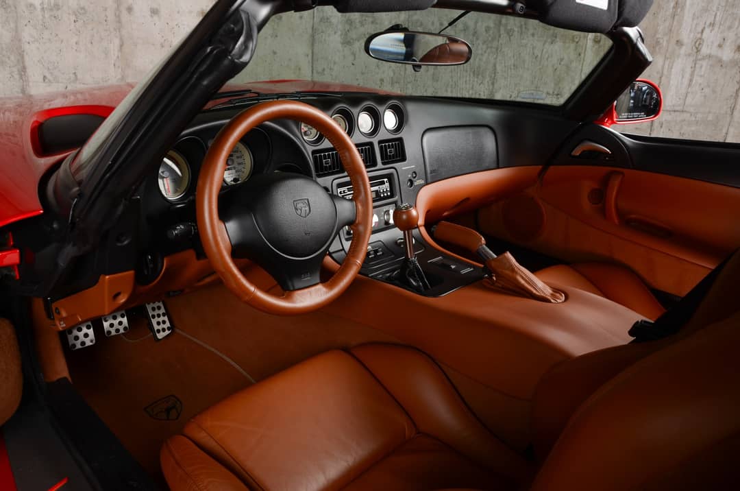 2001 Dodge Viper RT/10 — photo 42