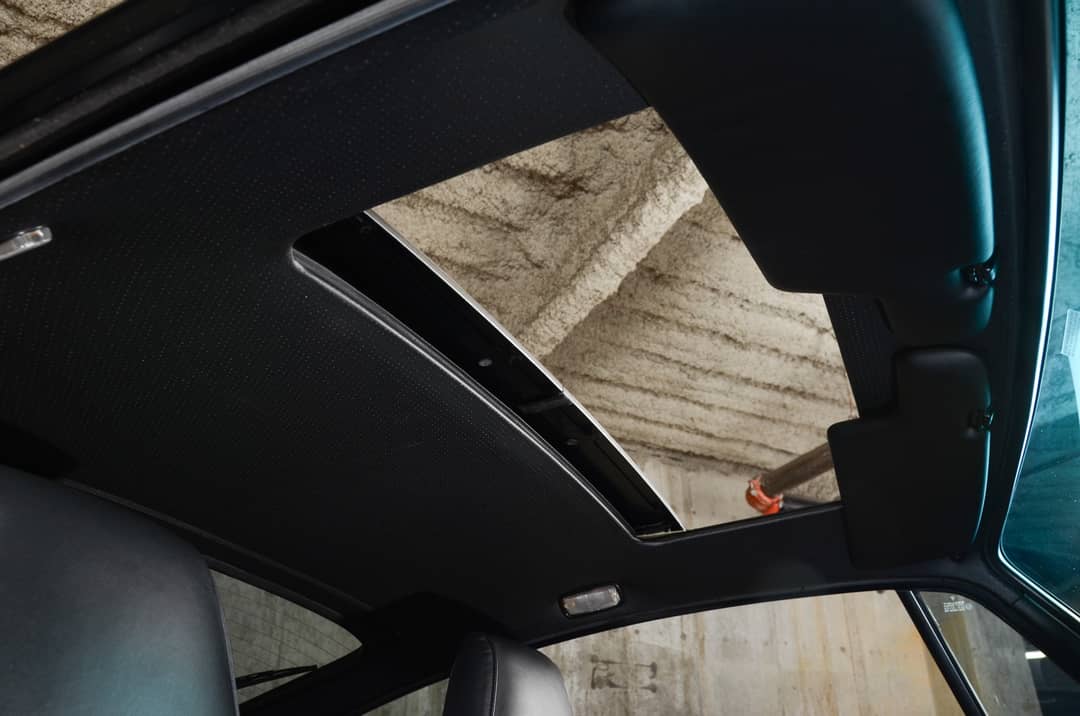 1993 Porsche 911 Carrera 2 — photo 12